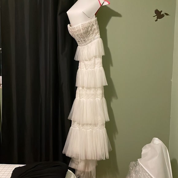 Wedding Dress - Picture 13 of 15